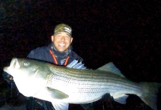 Pete Utschig - Searching The Surf For The Magic Hour