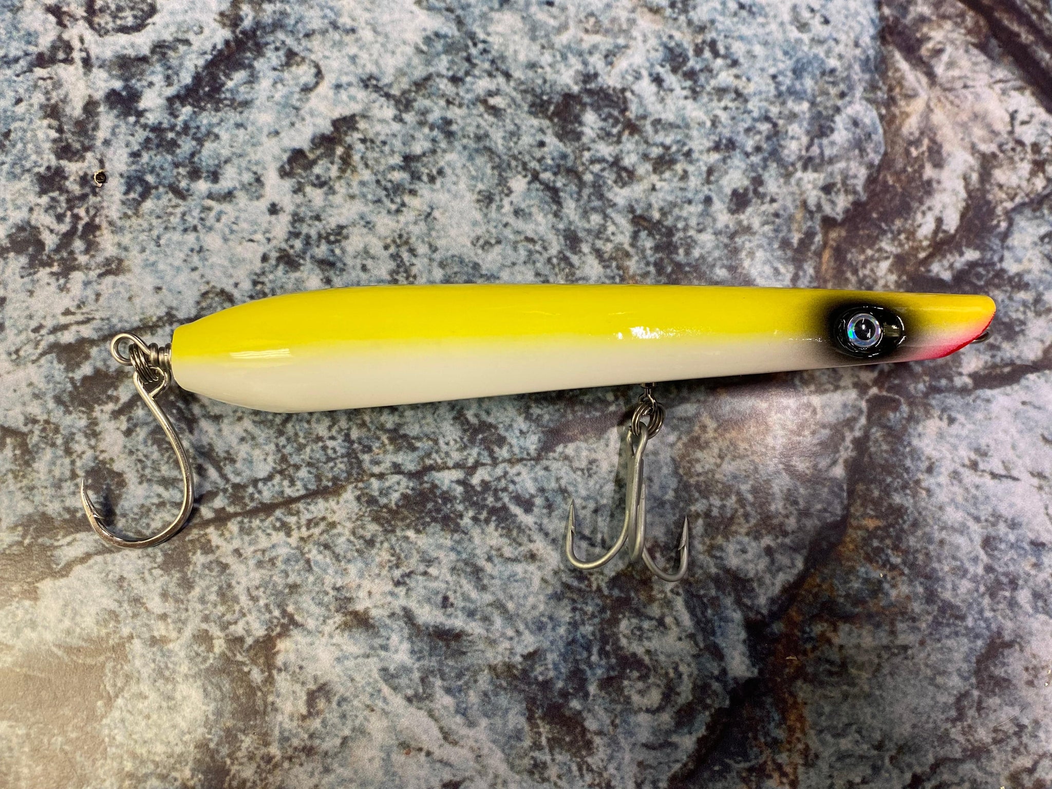 cheap sea fishing lures 24/7 Lures - 7.25in Sea Special Pencil Popper - 7.25in - Approx. 2.75oz / Yellow / Surface Action